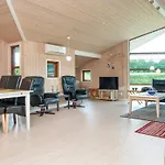 4 Star Holiday Home In Ansager Casa de Férias *