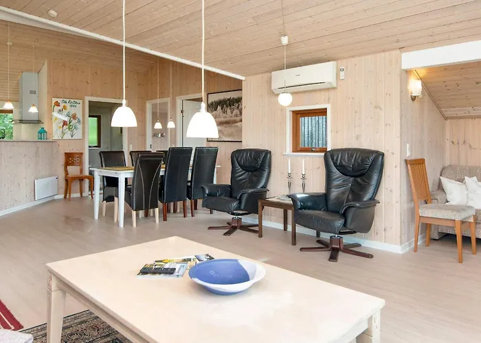 6 Person In * Ansager